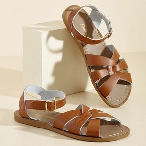 NWB Sun-San Saltwater Sandals